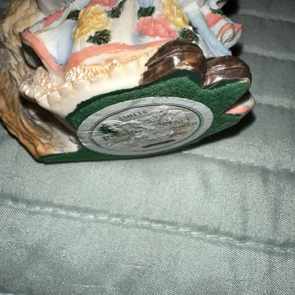 The‎ Thickets At Sweetbriar Precious Petals 350115 Cat Figurine